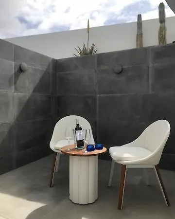 Acogedor Estudio En Urbanizacion Tranquila Famara